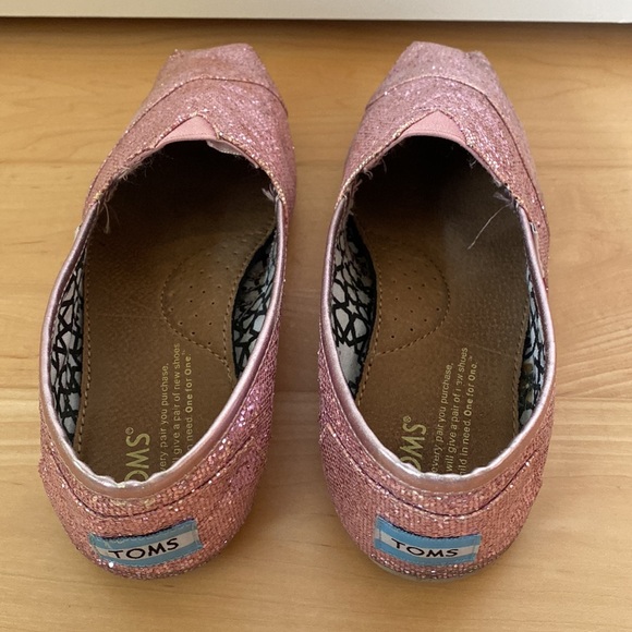 Pink sparkly Toms - Picture 3 of 4